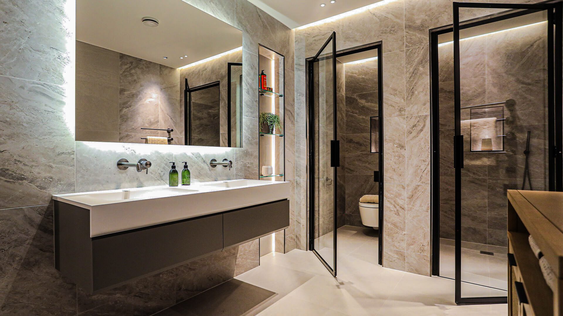 The-Bowers-Plot-1-Bathroom (2)
